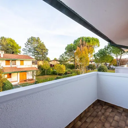 Apartment Cozy Townhouse With Pool And Garden Bibione