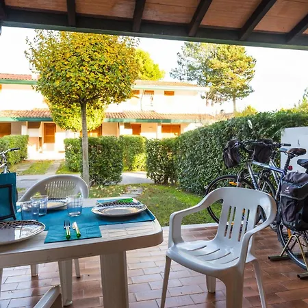 Cozy Townhouse With Pool And Garden Bibione