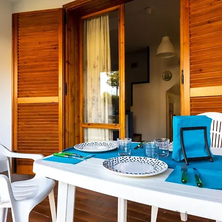 Cozy Townhouse With Pool And Garden Apartment *